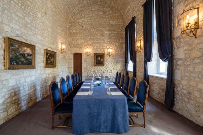 Château de Mirambeau_17150 MIRAMBEAU_11 Château de Mirambeau_17150 MIRAMBEAU_11